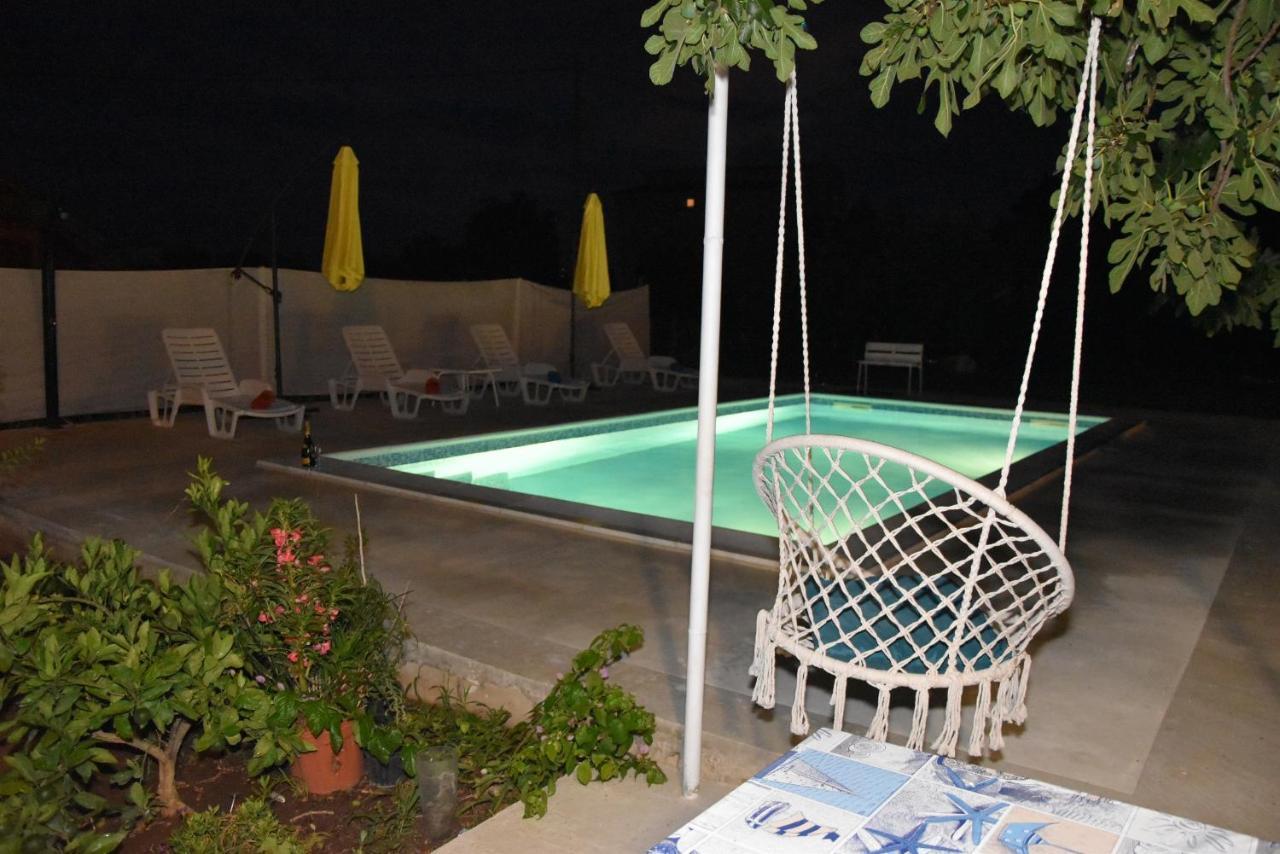 Villa Kutija Sveti Filip i Jakov Luaran gambar