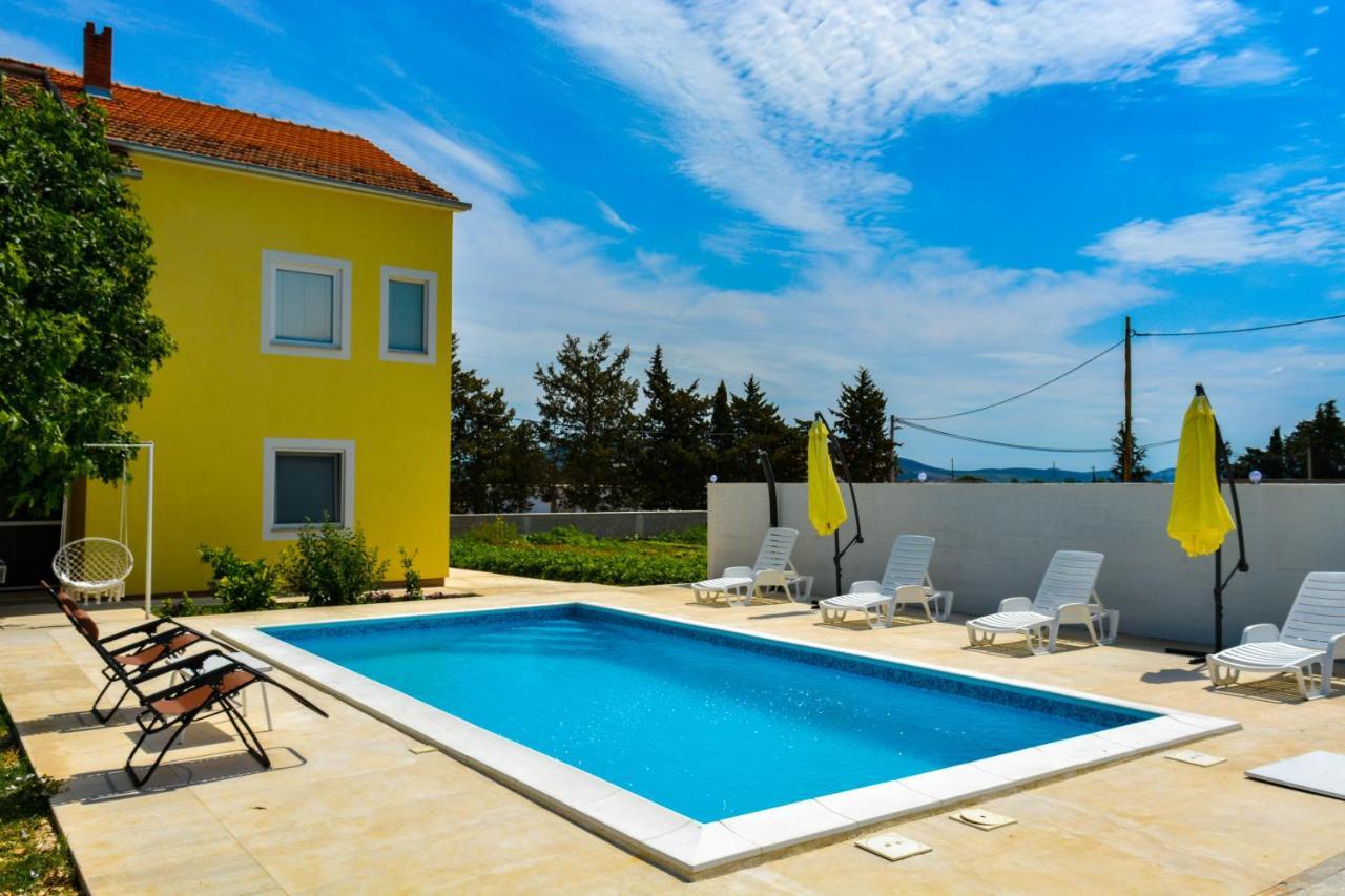 Villa Kutija Sveti Filip i Jakov Luaran gambar