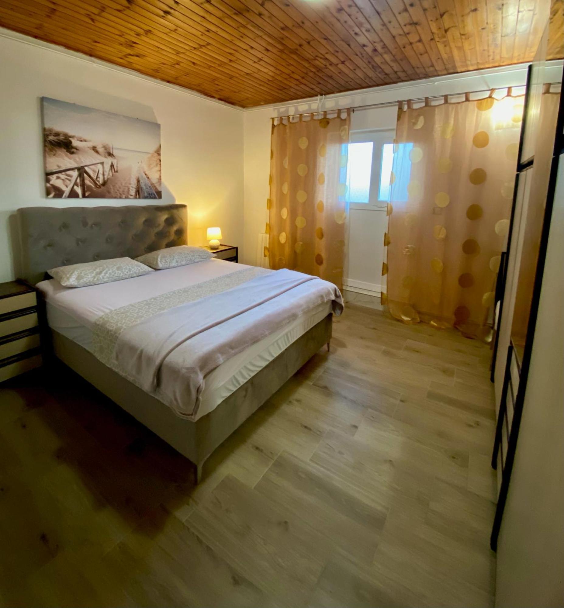 Villa Kutija Sveti Filip i Jakov Luaran gambar